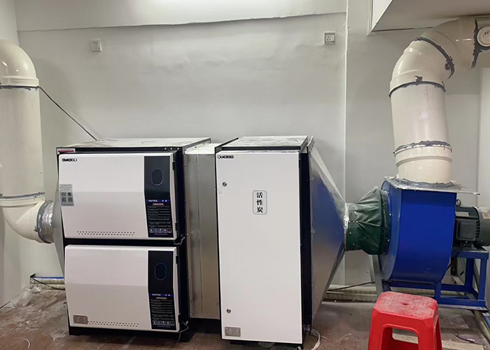 The fume extractor is leaking electricity